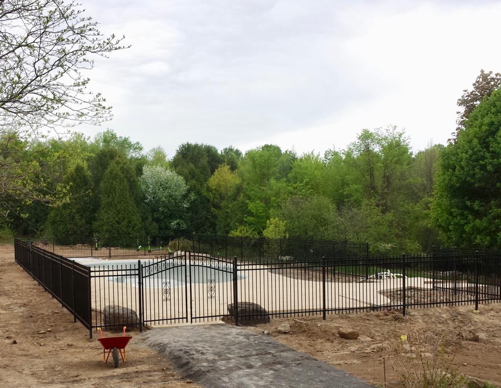Iron Fencing Ottawa Ontario Contractors,Iron fence installation